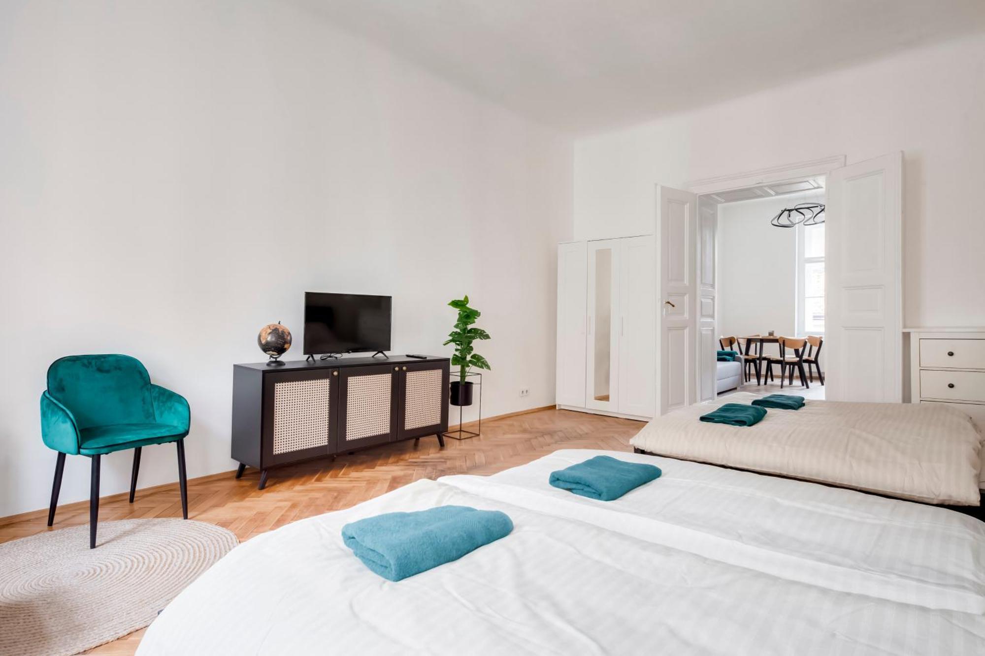 City Center Premium Apartment Прага Экстерьер фото